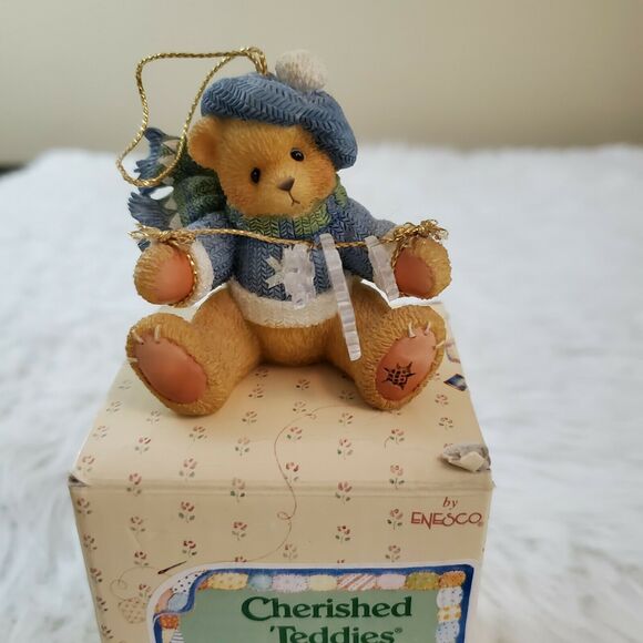 Enesco Other - 1997 CHERISHED TEDDIES BEAR W/SNOW FLAKES ORNAMENT